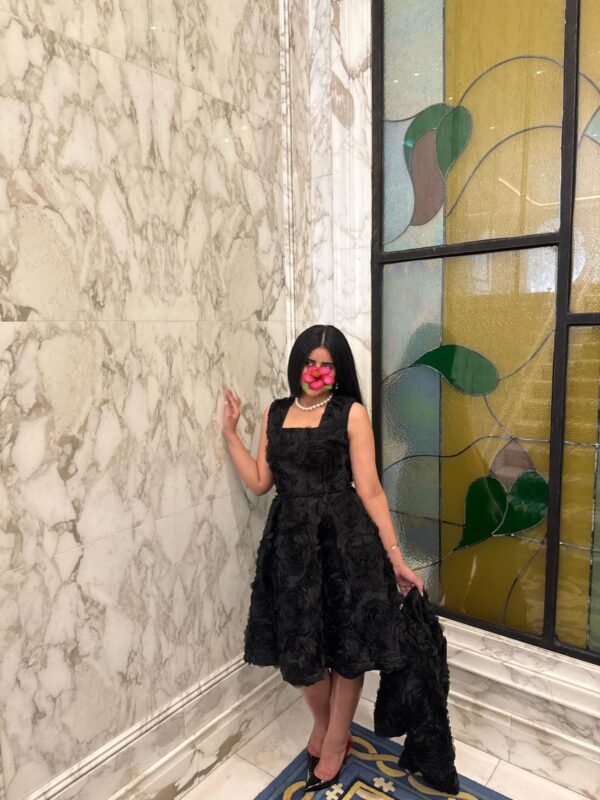 Black Roses - Image 5